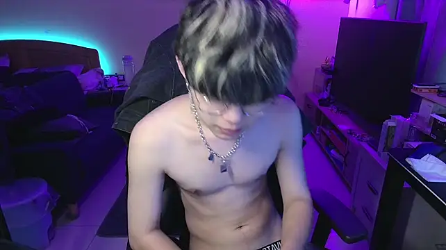 Hitoshi1210 webcam show