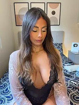 Show de Brownfitbabyy na webcam