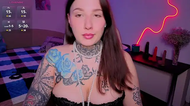 DeeDiamond Show in webcam