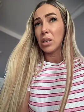RaquelleDevon live XXX chat