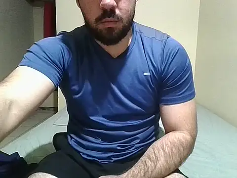 Show modela TuPapiLleg0_ na web-kameri