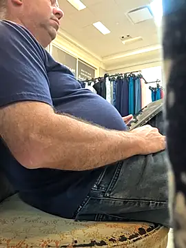 Policeman20742 Show in webcam