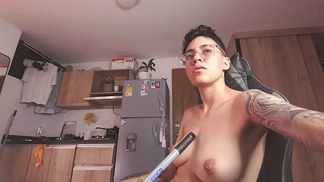 Živý XXX chat Cutie_Shy_