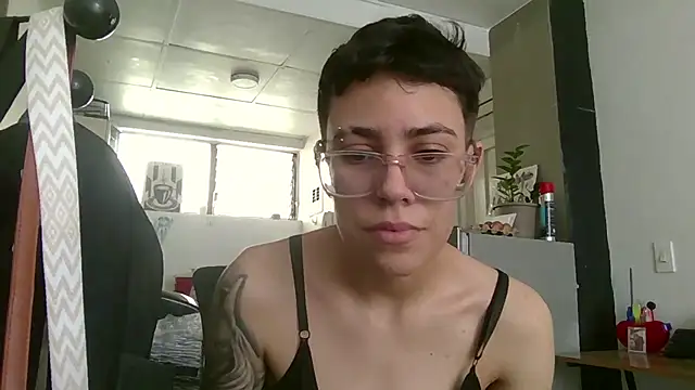 Cutie_Shy_'s Webcam Show