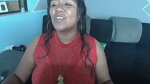 saggil23 élő XXX-chatje