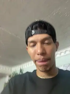 TommyGun_22 Webcamshow