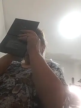 Kazsandraa Chat XXX live