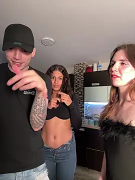 kevin_hotgirls' Webcam Show