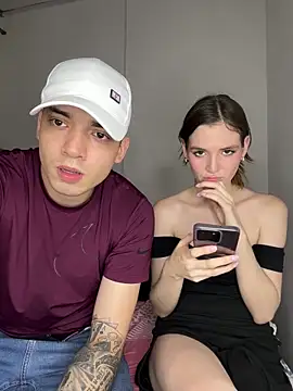 Pokazy przed kamerką – kevin_hotgirls