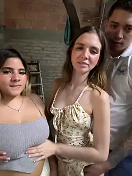 kevin_hotgirls' Webcam Show