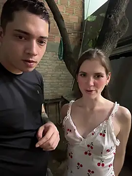 kevin_hotgirls Adlı Modelin Web Kamerası Şovu