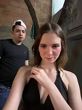 kevin_hotgirls: διαδικτυακό σόου στην κάμερα