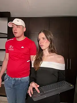 Вебкам-шоу kevin_hotgirls