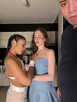 kevin_hotgirls' Webcam Show