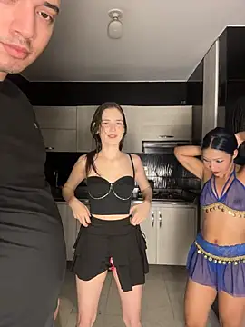 kevin_hotgirls Show Webcam
