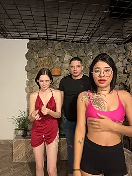 Show modela kevin_hotgirls na web-kameri