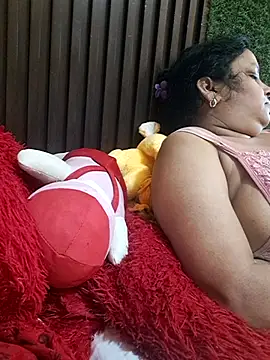 SHANVII Show in webcam