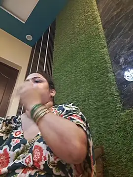 Chat +18 de SHANVII ao vivo