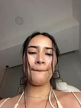 lara_madisson élő XXX-chatje