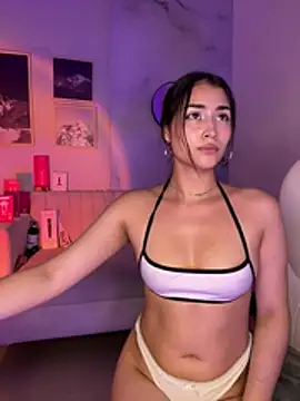 lara_madisson Adlı Modelin Canlı XXX Sohbeti