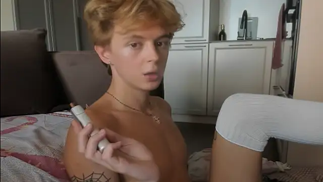 angelAndyy Show in webcam