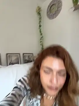 MrsGreenEyes' Live XXX Chat