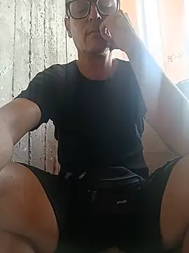 Pertunjukan Kamera Web TopDomFucker