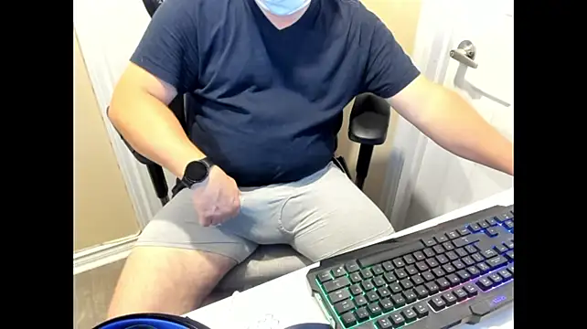 Show modela fatboi2slim123 na web-kameri