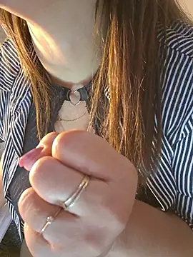 Show de Paulette-squirt na webcam