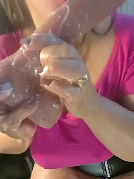 Show de Paulette-squirt na webcam