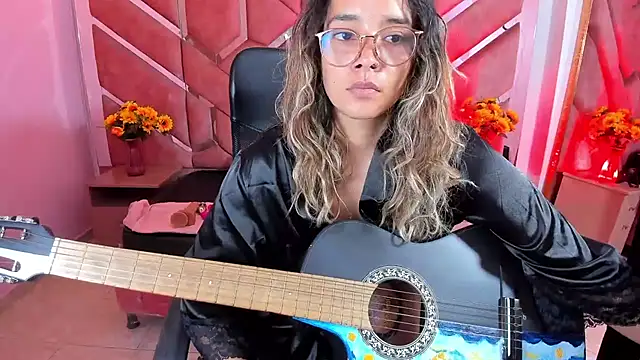Olivia_Fox69 现场XXX聊天