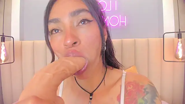 Leamonroe__のウェブカメラショー