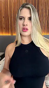 EmiilyAdams_ Adlı Modelin Canlı XXX Sohbeti