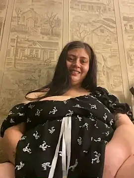 kriztal_pretty's Webcam Show