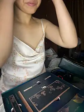 Chat +18 de ali_za88 ao vivo