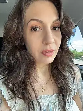 BeautifulMesss: вебкам-шоу