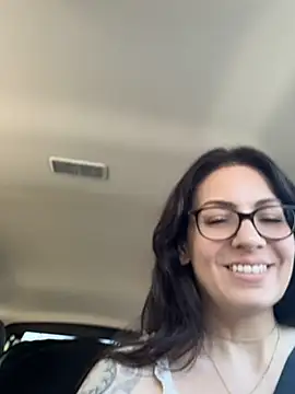 BeautifulMesss Show in webcam