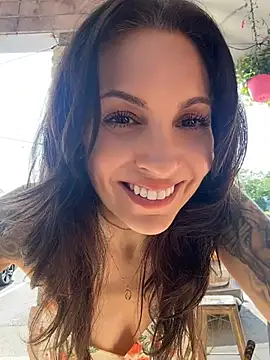 BeautifulMesss webkamerás műsora