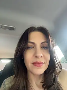 Show modela BeautifulMesss na web-kameri