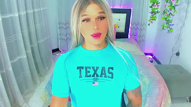 TaylorMon: вебкам-шоу