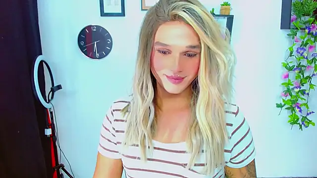 TaylorMon webcam show