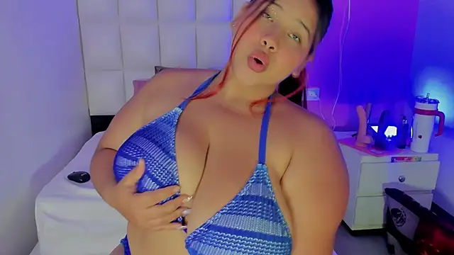 Alanna_hot3 Adlı Modelin Web Kamerası Şovu