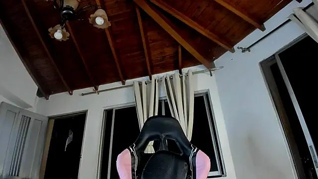 IsaFontanna's Webcam Show