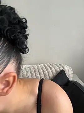riri_bstvxn Webbikameraesitys