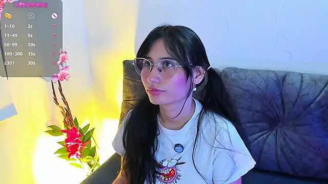 NayeCloud Obrolan Langsung XXX