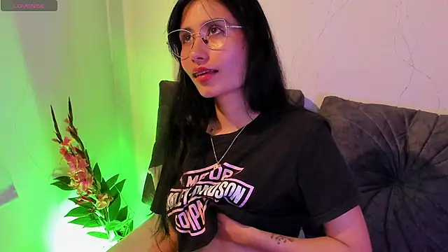 Chatroom XXX en direct de NayeCloud