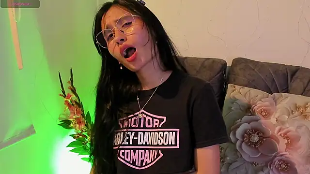 แชท XXX สดของ NayeCloud