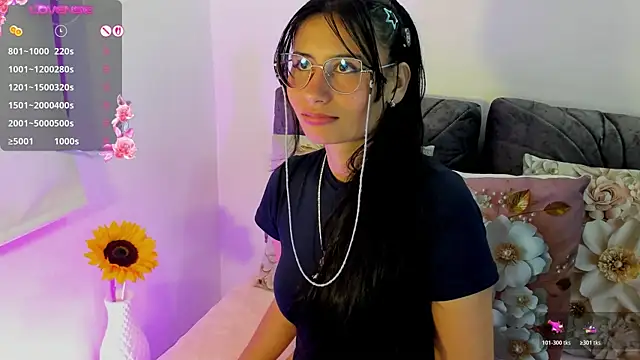 NayeCloud's Live XXX Chat