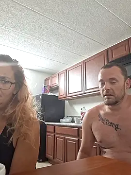 DaKinkyCouple Show in webcam