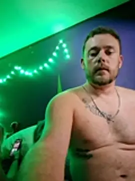 Pokazy przed kamerką – DaKinkyCouple